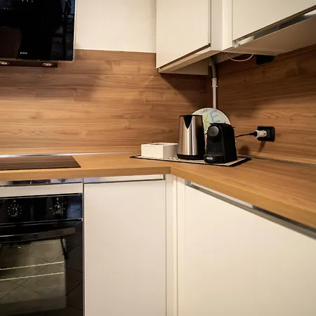 Casa Luzi Vista Orta דירה *